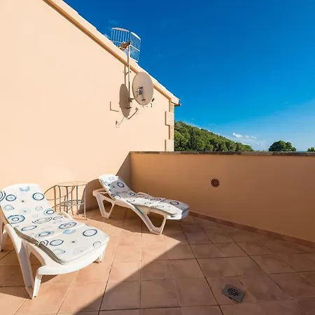 Solluna Villa